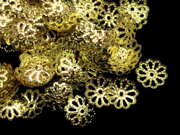 Coupelles de perles fleur filigrane 8mm doré