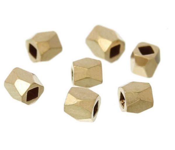 Perles métalliques polygones 2mm doré mat